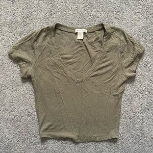 Bozzolo Olive V-Neck Short Sleeve Top